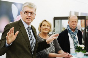Bürgermeister Rehkämper eröffnet die Ausstellung